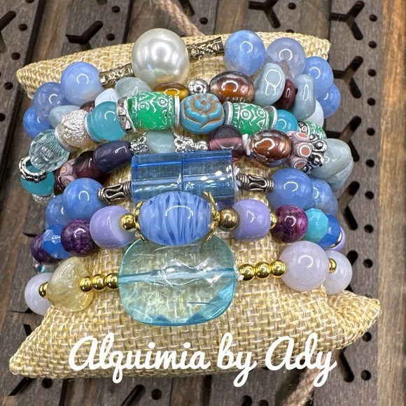 Aquamarine beaded handma chunky bracelet - Picture 3 of 3